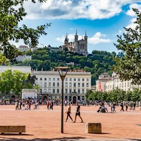 Lägenhet - Berges Du Rhone Lyon